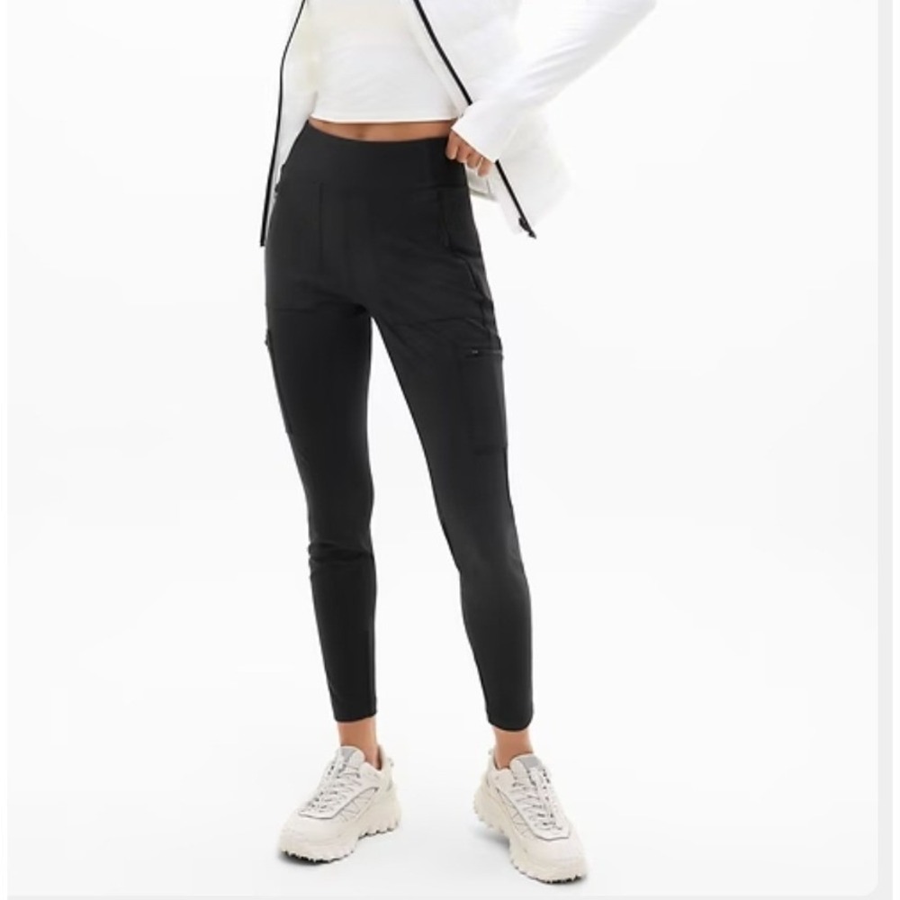 Athleta Headlands Hybrid Cargo II Hiking‎ Pants Black Size 6 Excellent Condition